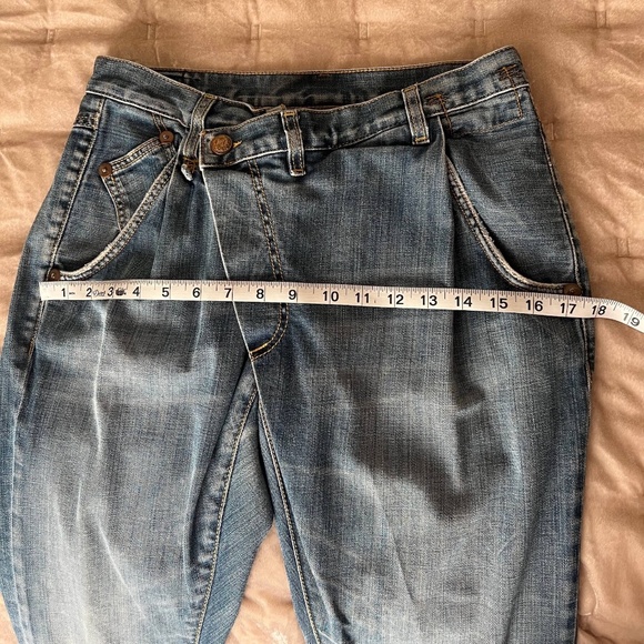 R13 CrossOver Asymmetric Denim Slouchy Stretch Jeans - Picture 8 of 16